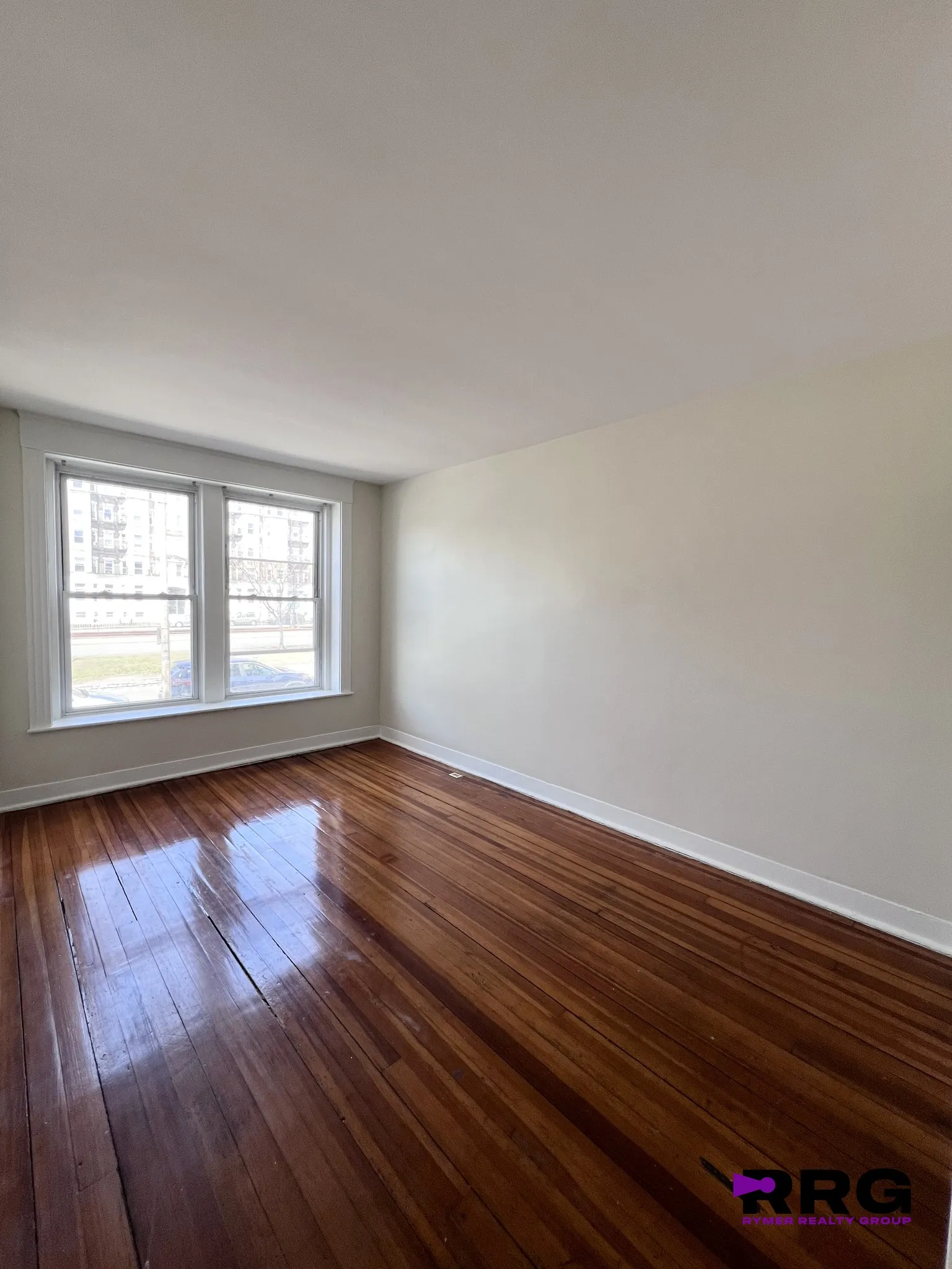 3 bed, 1 bath apartment for rent at 1130 Commonwealth Ave Unit 2, Allston — photo 6 of 19