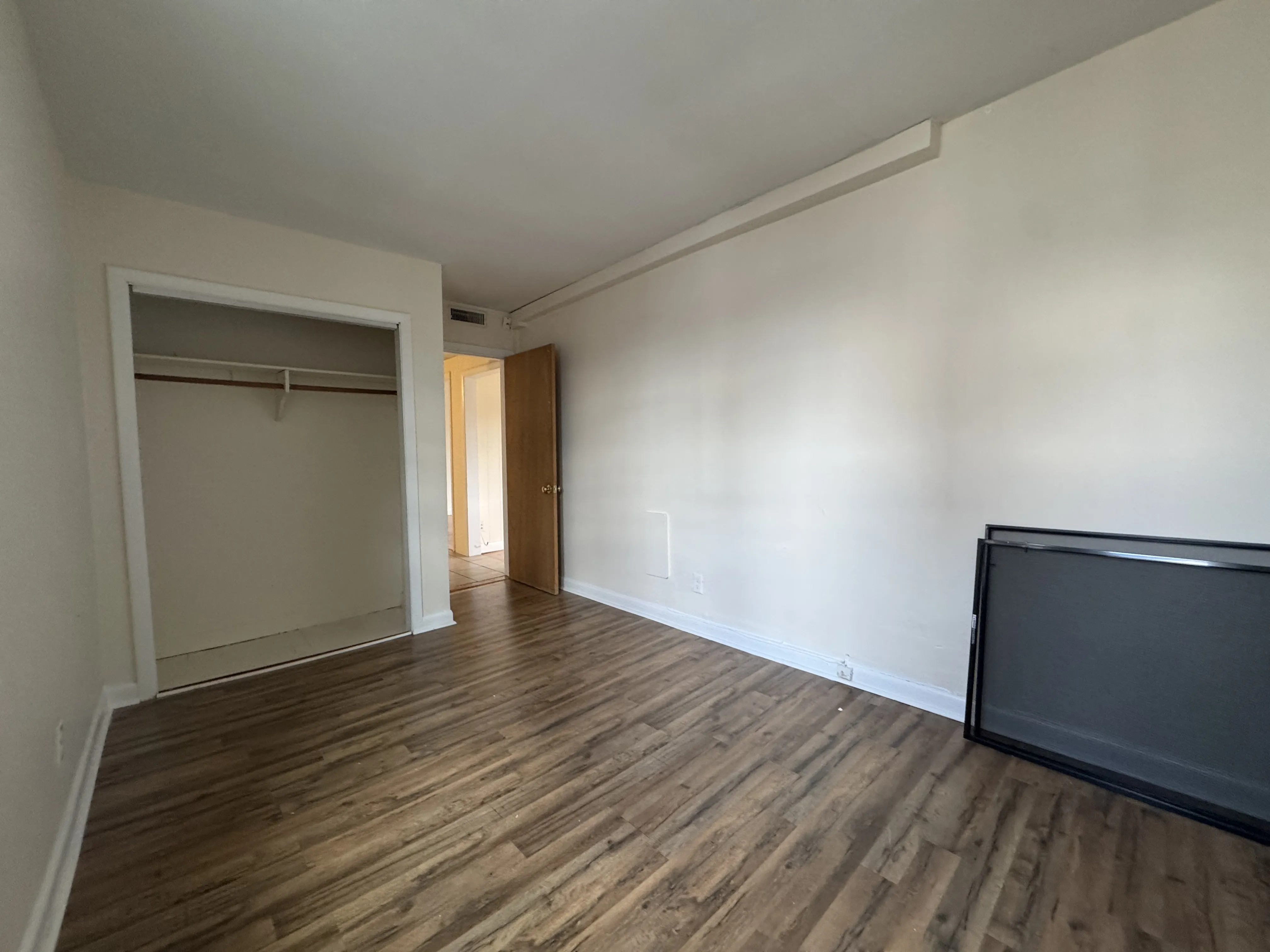 3 bed, 1.5 bath apartment for rent at 1131 Commonwealth Ave Unit 1131-3, Allston — photo 9 of 17