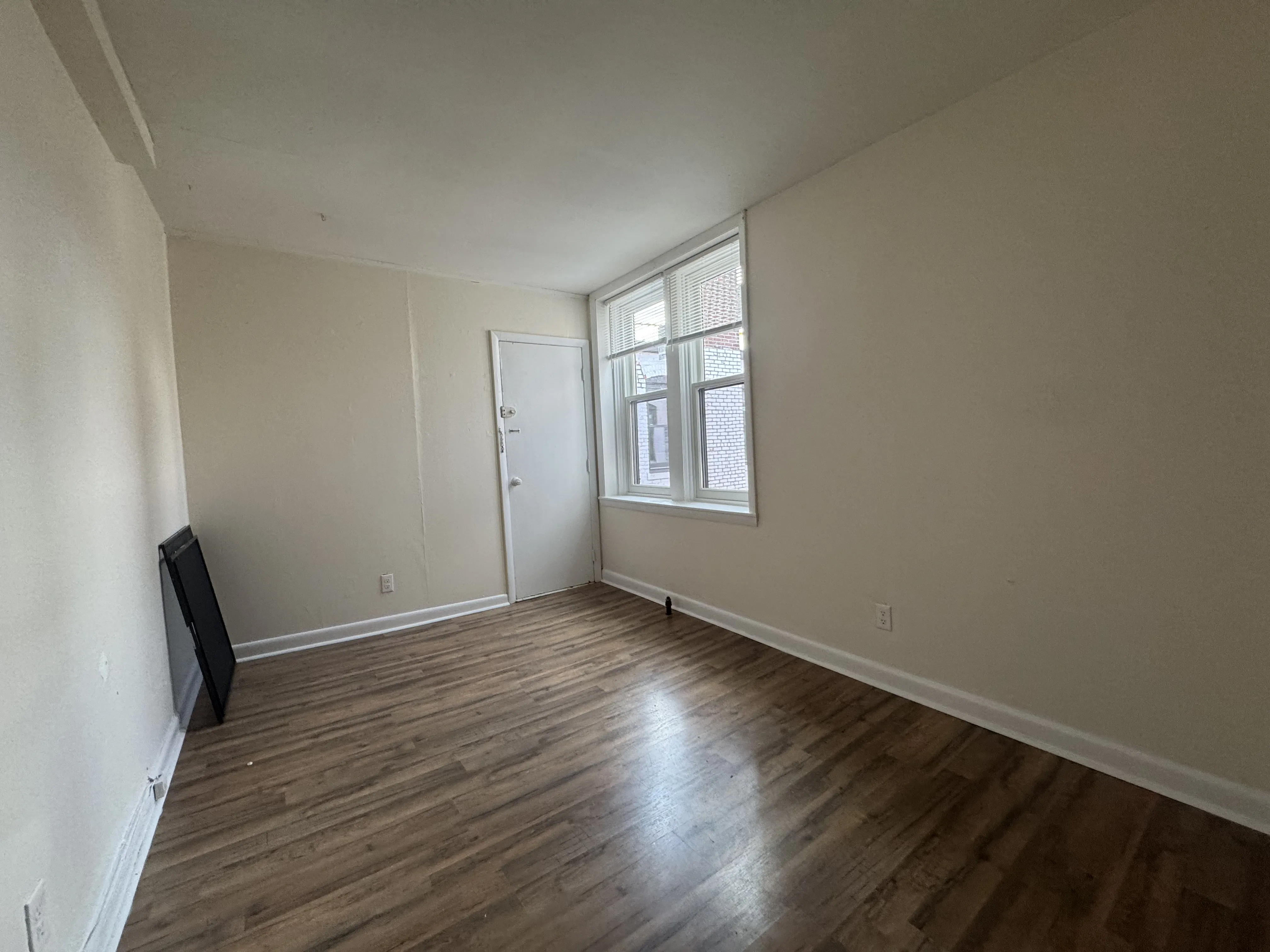 3 bed, 1.5 bath apartment for rent at 1131 Commonwealth Ave Unit 1131-3, Allston — photo 8 of 17
