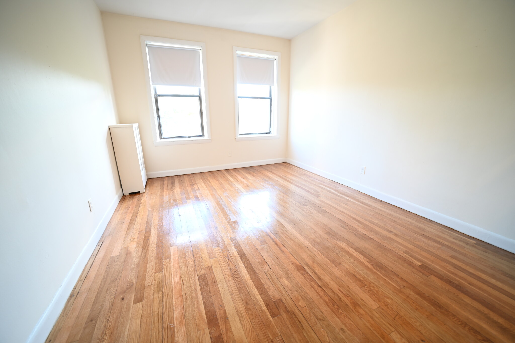 3 bed, 1.5 bath apartment for rent at 1131 Commonwealth Ave Unit 2, Allston — photo 6 of 13