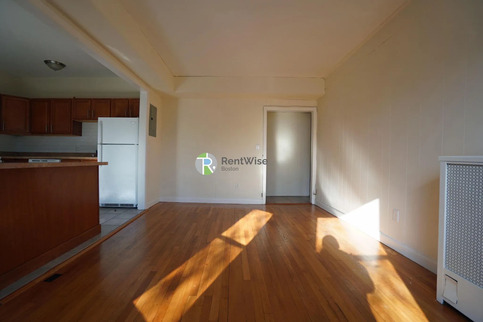 3 bed, 1.5 bath apartment for rent at 1131 Commonwealth Ave Unit 5, Allston — photo 3 of 28