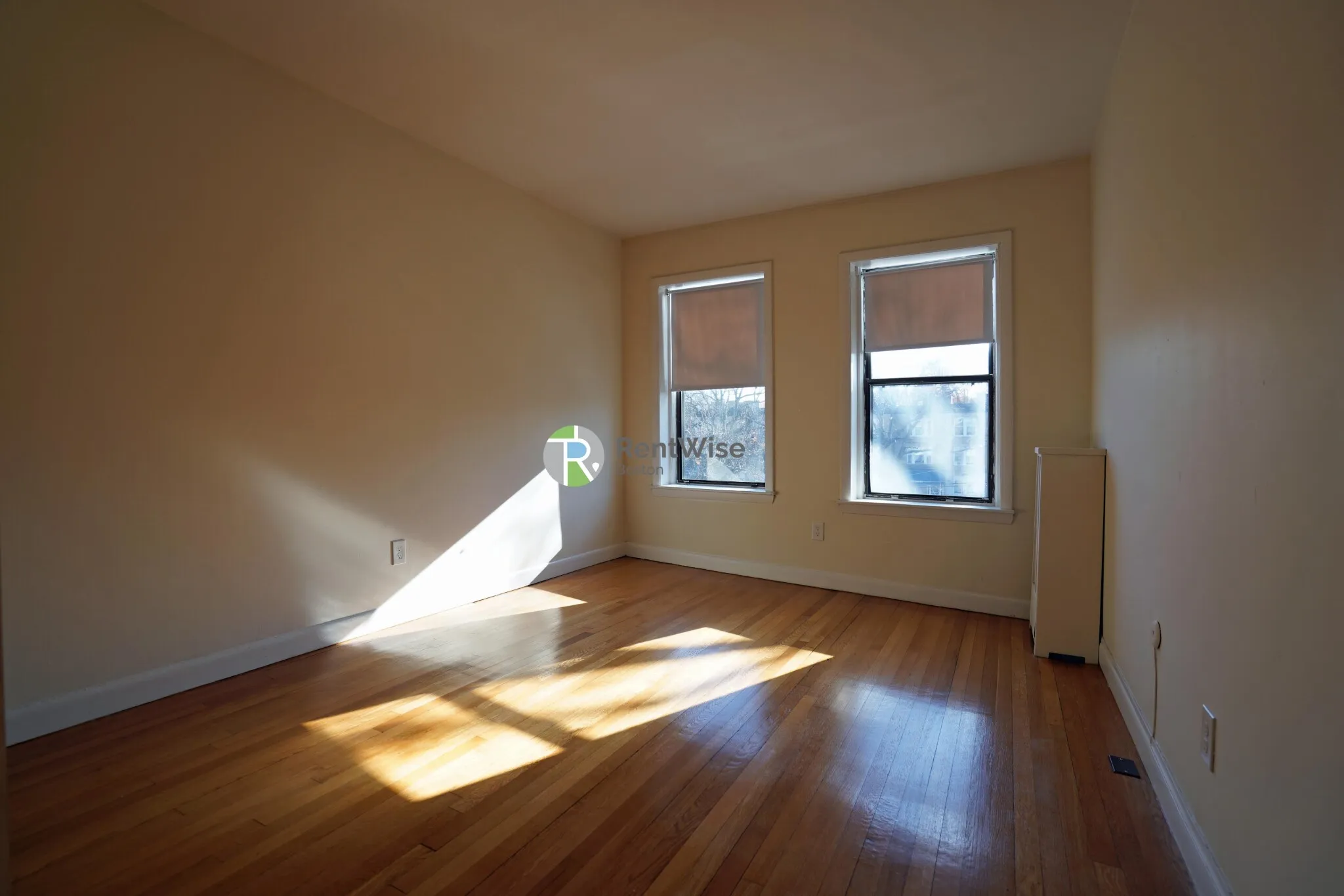 3 bed, 1.5 bath apartment for rent at 1131 Commonwealth Ave Unit 5, Allston — photo 11 of 28