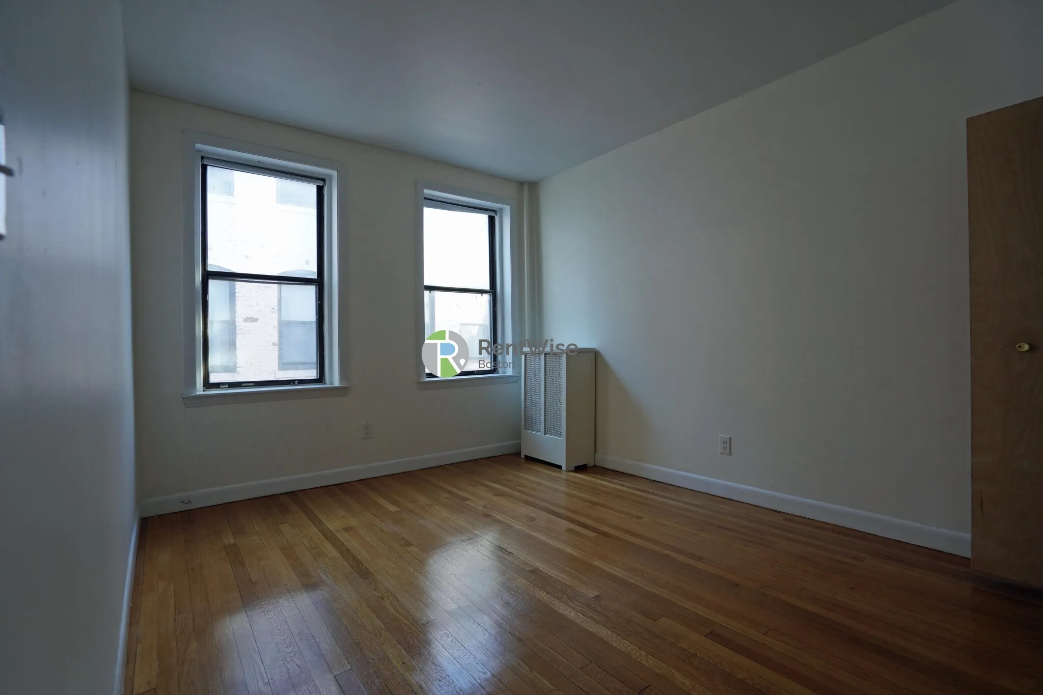 3 bed, 1.5 bath apartment for rent at 1131 Commonwealth Ave Unit 5, Allston — photo 19 of 28