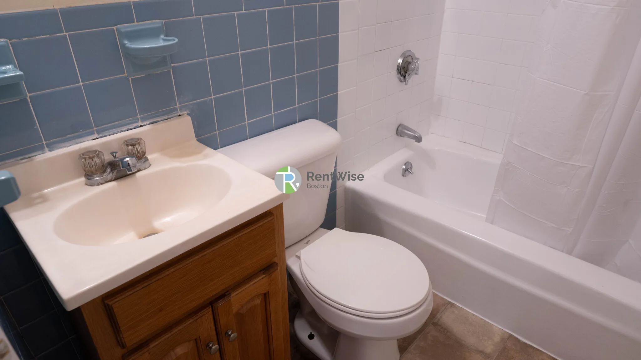 2 bed, 1 bath apartment for rent at 1132 Commonwealth Ave Unit 12, North Brookline — photo 6 of 27