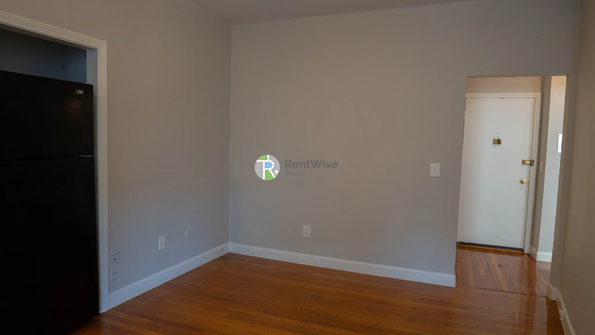 2 bed, 1 bath apartment for rent at 1132 Commonwealth Ave Unit 7, North Brookline — photo 2 of 27