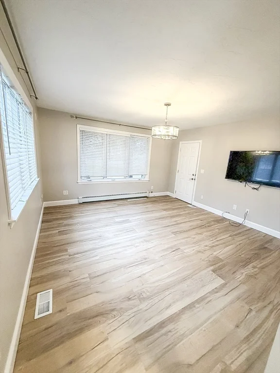 3 bed, 1 bath apartment for rent at 1132 W Boylston St Unit 1, Greendale — photo 6 of 41