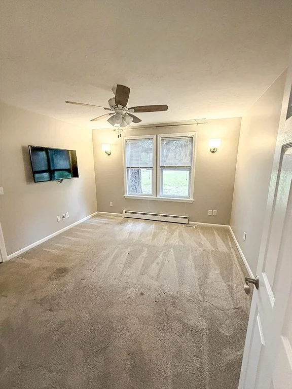 3 bed, 1 bath apartment for rent at 1132 W Boylston St Unit 1, Greendale — photo 5 of 41