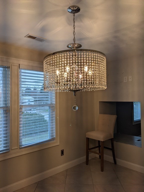 3 bed, 1 bath apartment for rent at 1132 West Boylston St Unit 1, Summit — photo 17 of 41