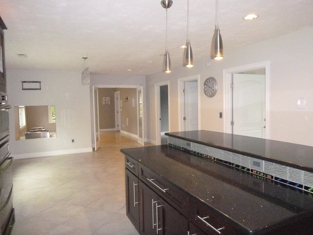 3 bed, 1 bath apartment for rent at 1132 West Boylston St Unit 1, Summit — photo 8 of 41