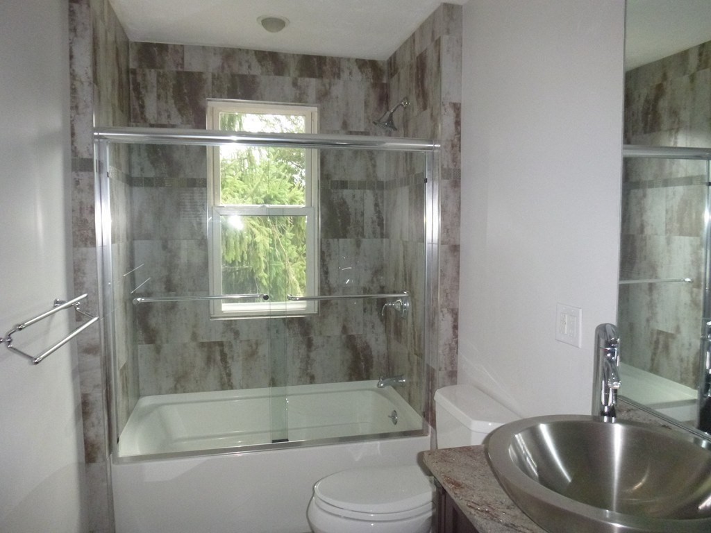 3 bed, 1 bath apartment for rent at 1132 West Boylston St Unit 1, Summit — photo 20 of 41