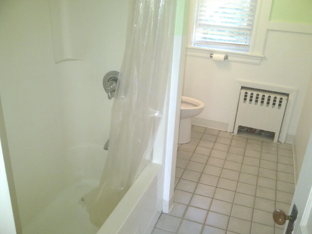 2 bed, 1 bath apartment for rent at 1133 Beacon Unit 2, Newton — photo 12 of 14