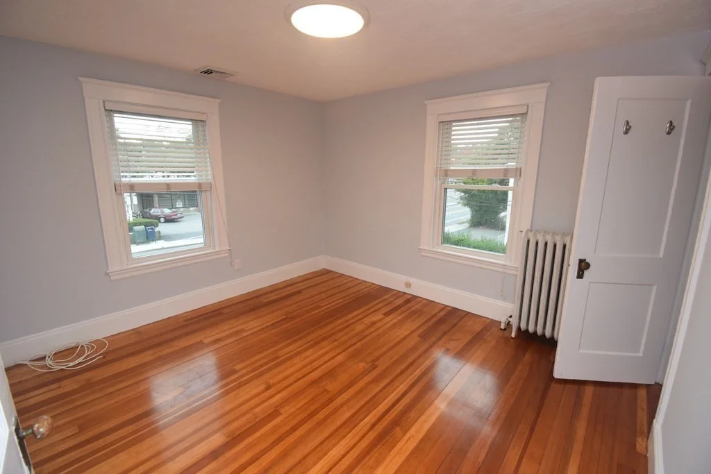 2 bed, 1 bath apartment for rent at 1133 Beacon Unit 2, Newton — photo 4 of 14