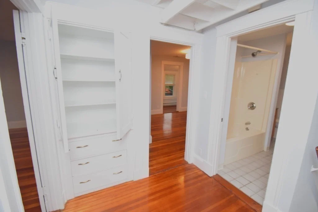 2 bed, 1 bath apartment for rent at 1133 Beacon Unit 2, Newton — photo 8 of 14