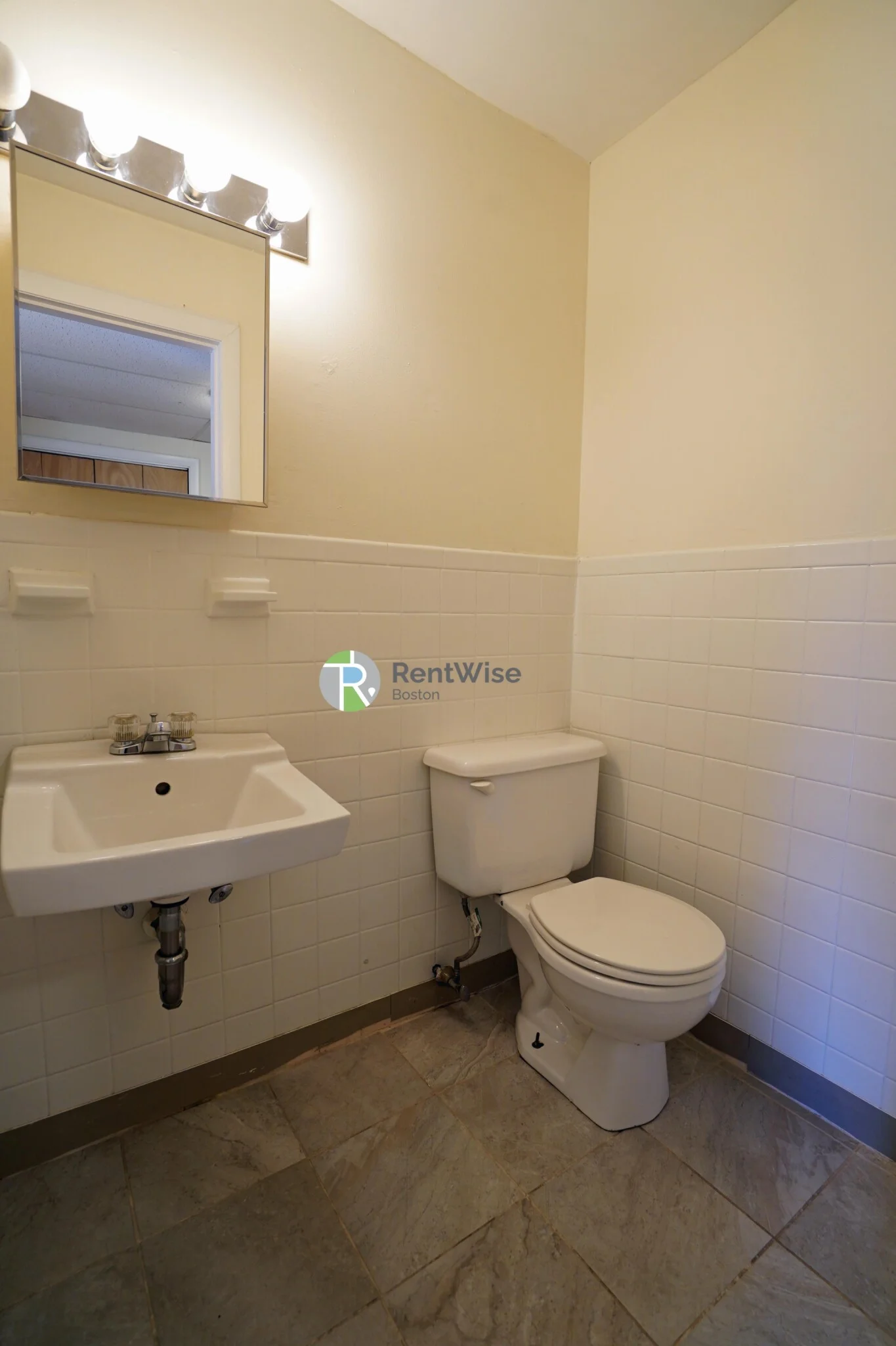 2 bed, 1 bath apartment for rent at 1133 Commonwealth Ave Unit 01, Brighton — photo 28 of 29