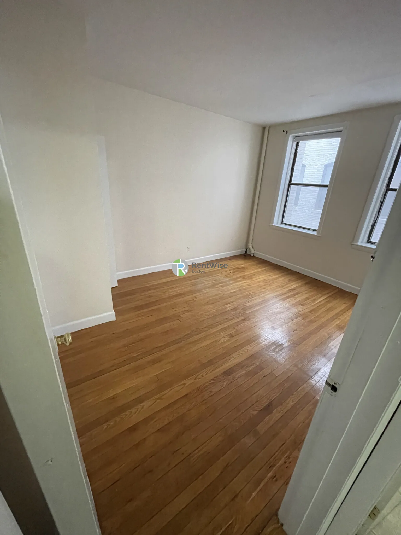 2 bed, 1 bath apartment for rent at 1133 Commonwealth Ave Unit 01, Brighton — photo 6 of 29