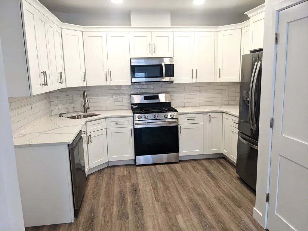 2 bed, 1 bath apartment for rent at 1133 Shore Rd Unit 0, Revere — photo 3 of 17