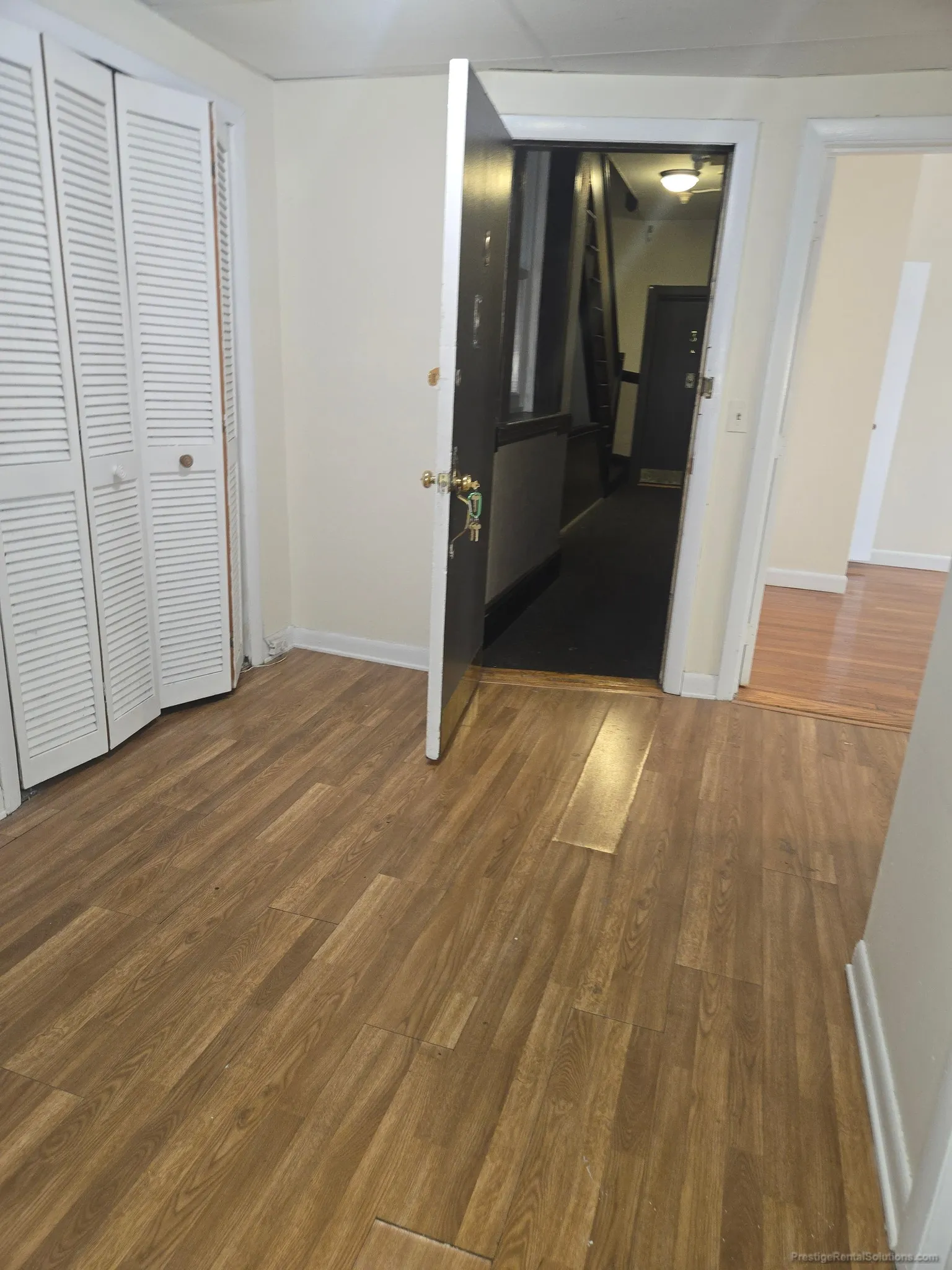 3 bed, 1.5 bath apartment for rent at 1135 Commonwealth Ave Unit 4, Allston — photo 8 of 13