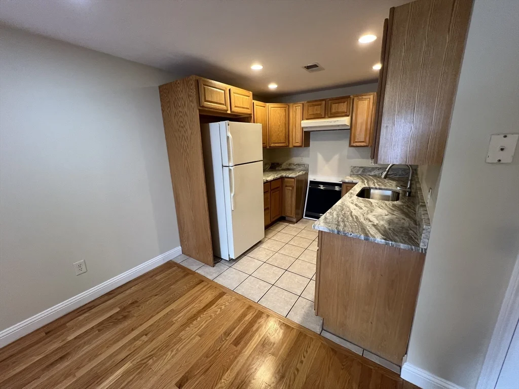 3 bed, 1 bath apartment for rent at 1135 Washington St Unit 1, Norwood — photo 5 of 18