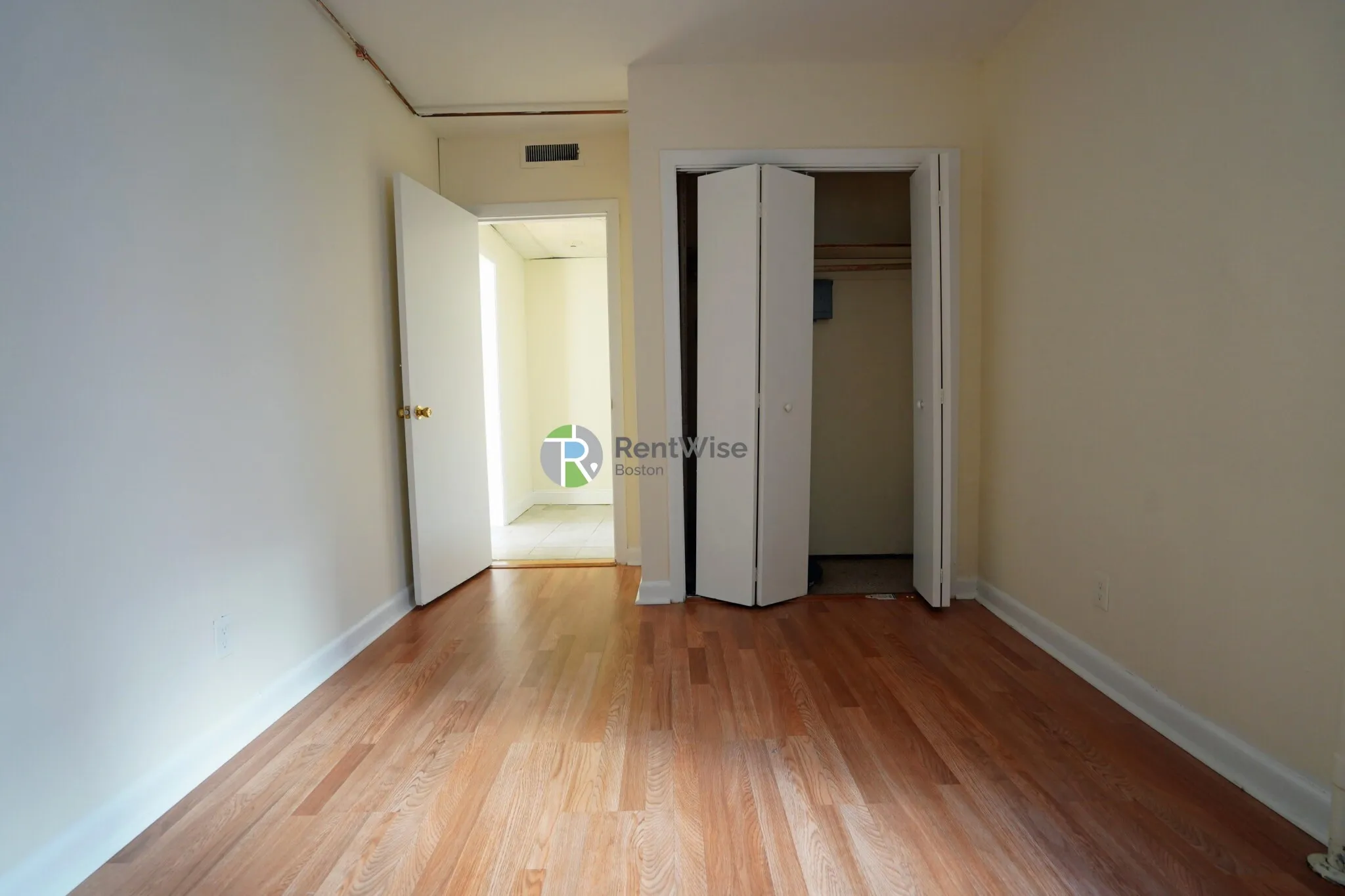 2 bed, 1 bath apartment for rent at 1137 Commonwealth Ave Unit 1, Brighton — photo 15 of 15