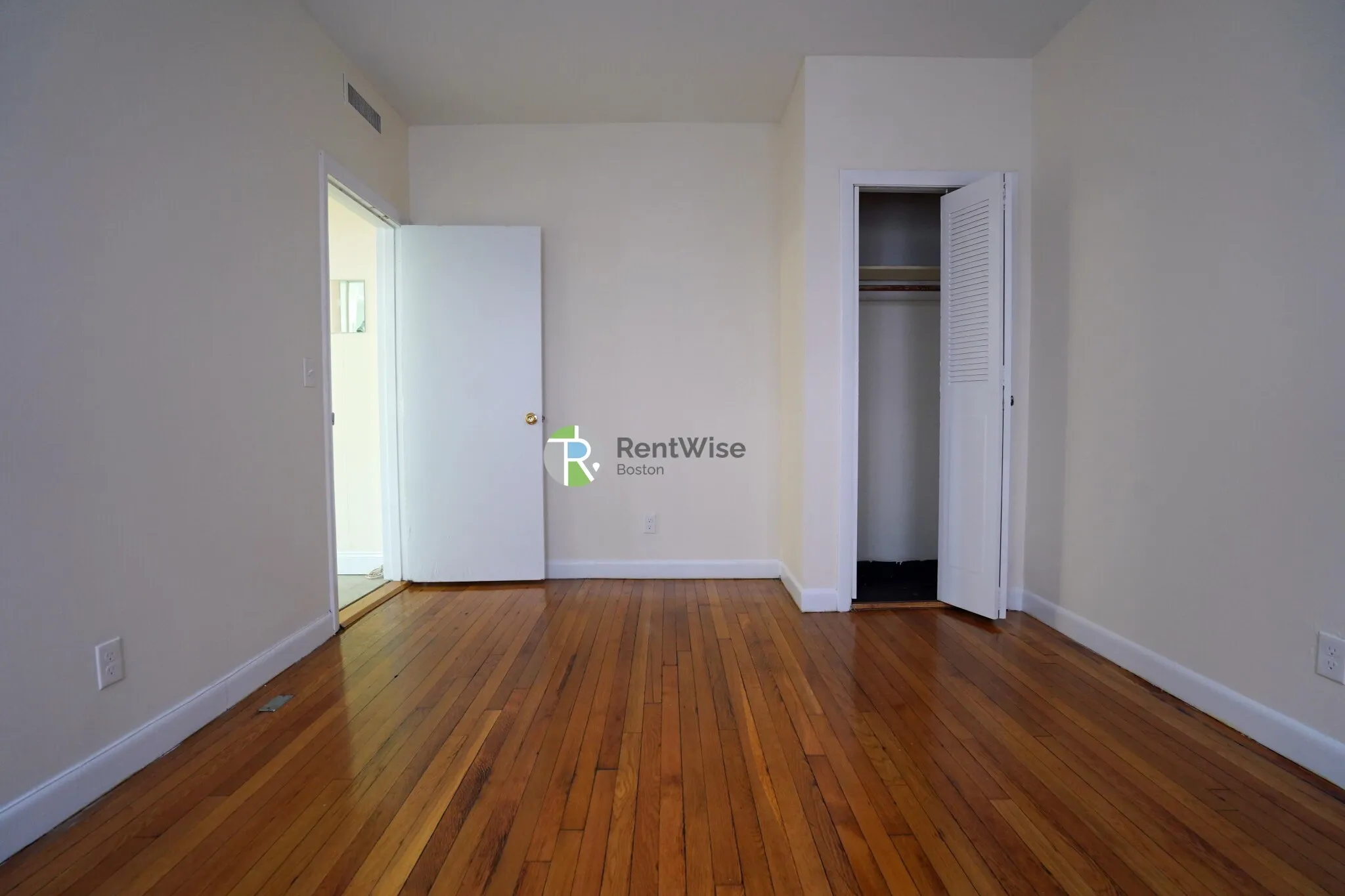 2 bed, 1 bath apartment for rent at 1137 Commonwealth Ave Unit 1, Brighton — photo 9 of 15