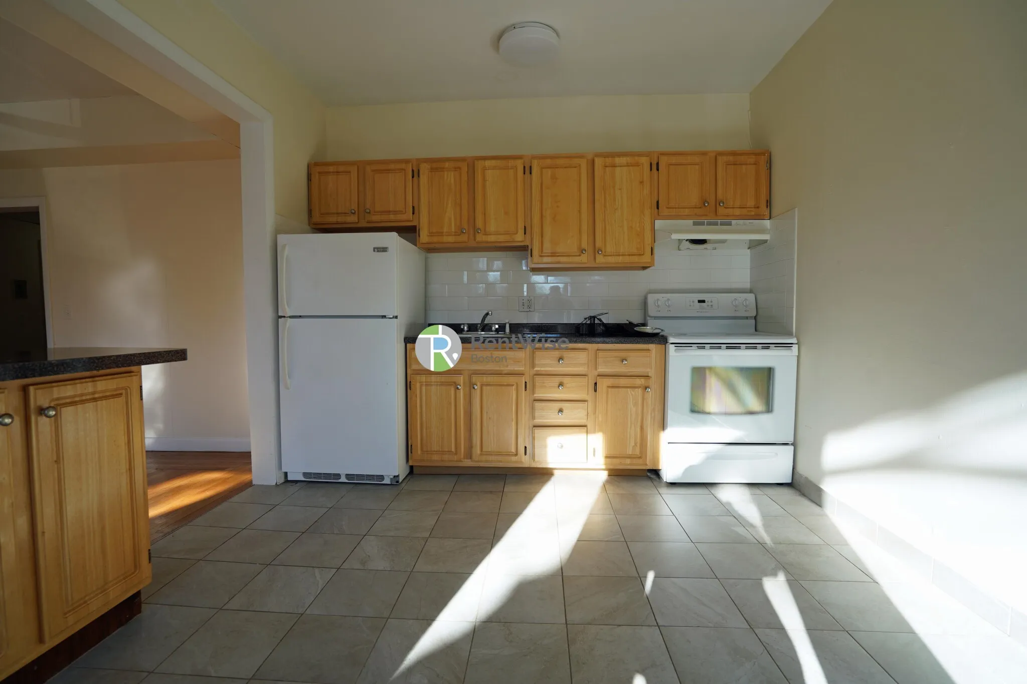 2 bed, 1 bath apartment for rent at 1137 Commonwealth Ave Unit 1, Brighton — photo 6 of 15