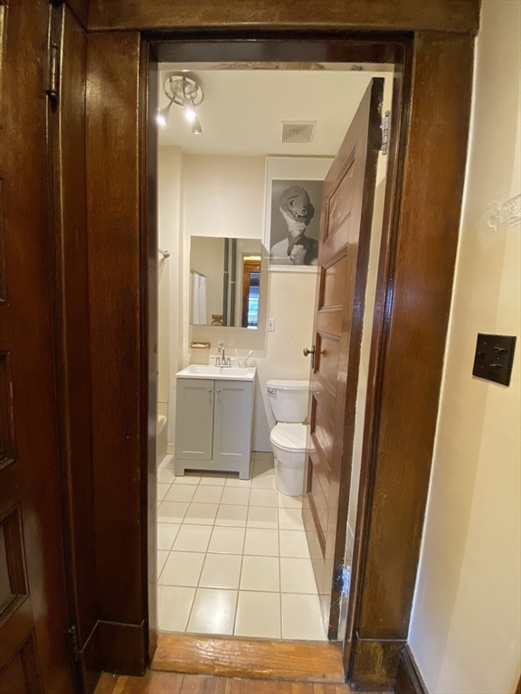1 bed, 1 bath apartment for rent at 1137 Massachusetts Ave Unit 52, Porter Square — photo 9 of 30