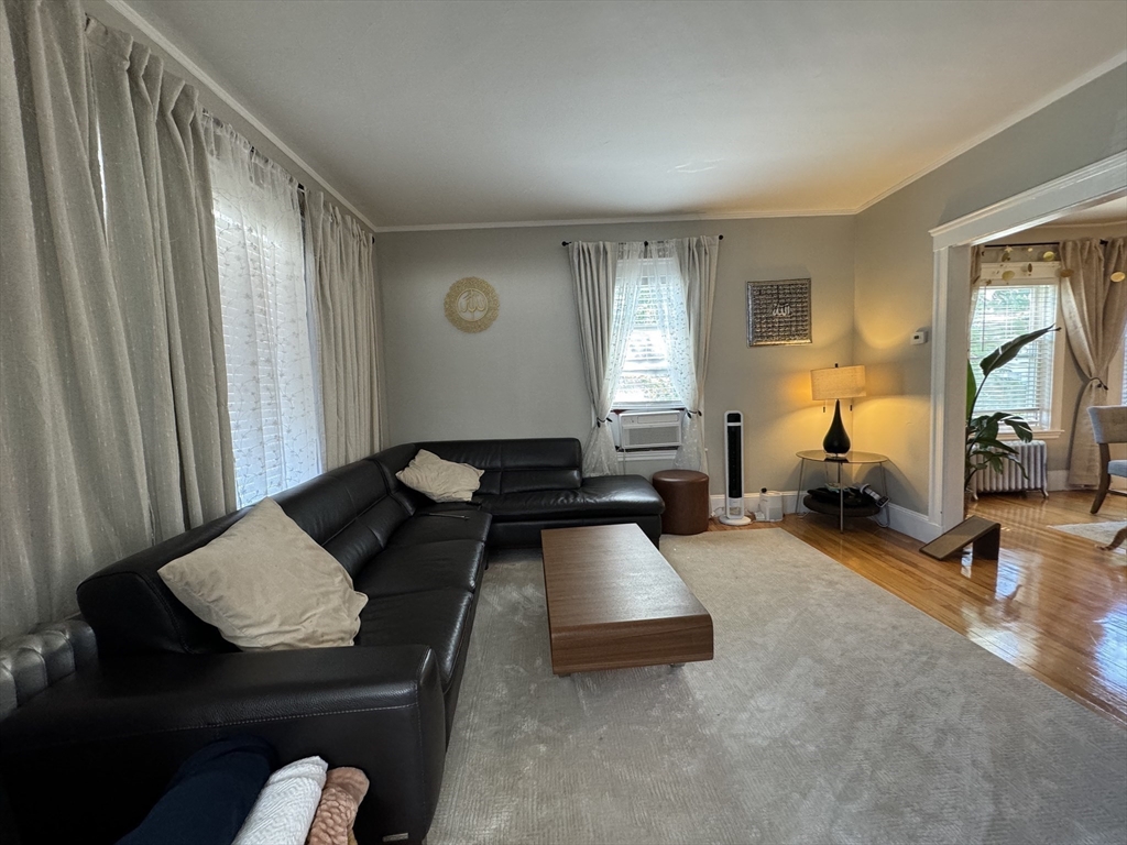 2 bed, 1 bath apartment for rent at 1138 Mass Ave Unit 2, Arlington — photo 4 of 18