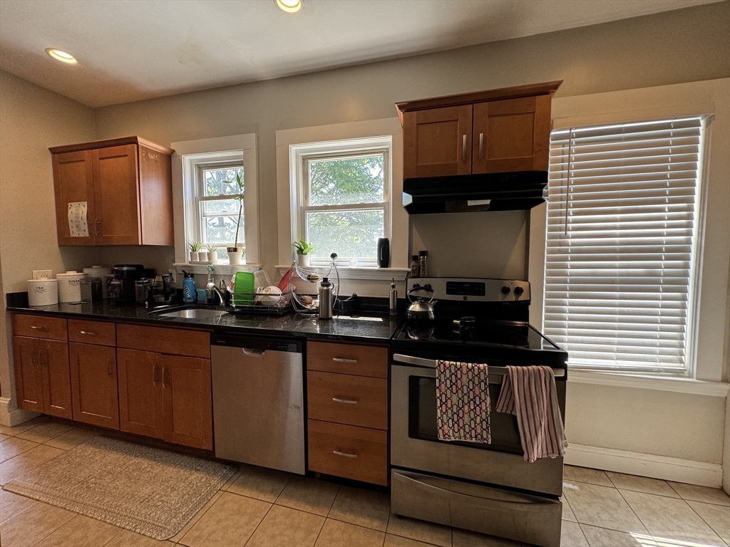 2 bed, 1 bath apartment for rent at 1138 Mass Ave Unit 2, Arlington — photo 7 of 18