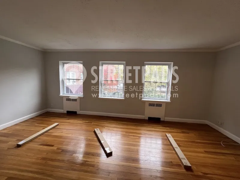 1 bed, 1 bath apartment for rent at 1139 Beacon St Unit 3, Longwood — photo 8 of 27