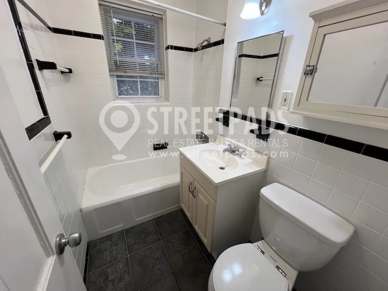 1 bed, 1 bath apartment for rent at 1139 Beacon St Unit 3, Longwood — photo 23 of 27