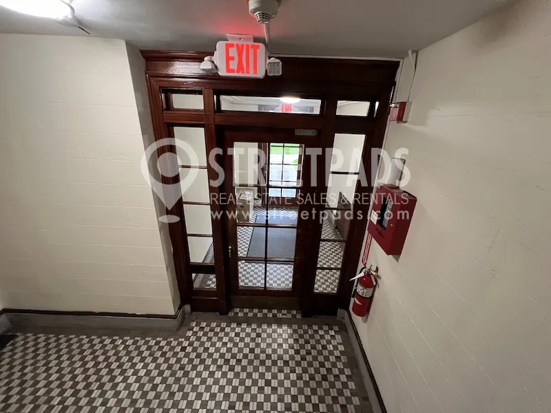 1 bed, 1 bath apartment for rent at 1139 Beacon St Unit 3, Longwood — photo 26 of 27