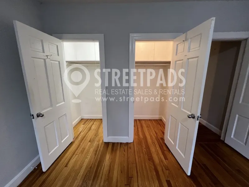 1 bed, 1 bath apartment for rent at 1139 Beacon St Unit 3, Longwood — photo 19 of 27