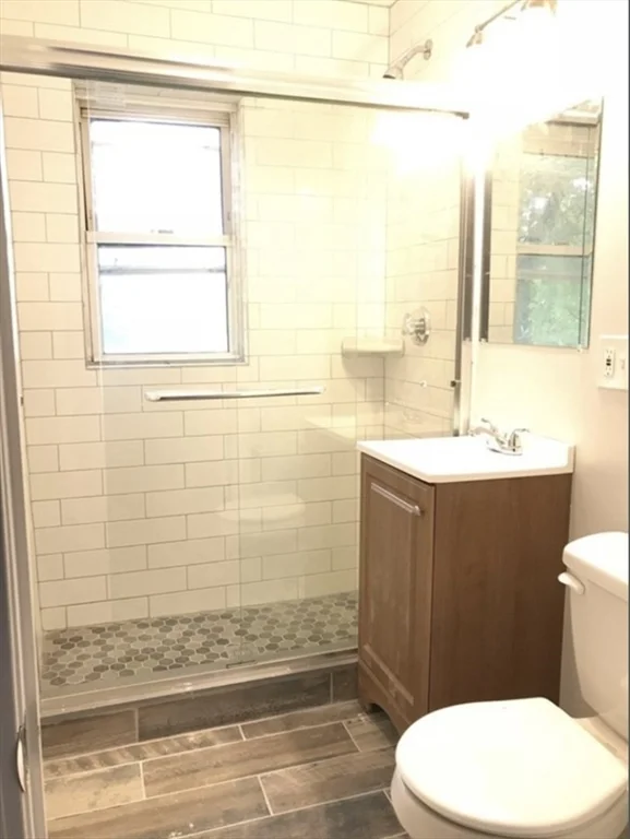 4 bed, 2 bath apartment for rent at 114-116 Thornton St Unit 1, Roxbury — photo 5 of 8