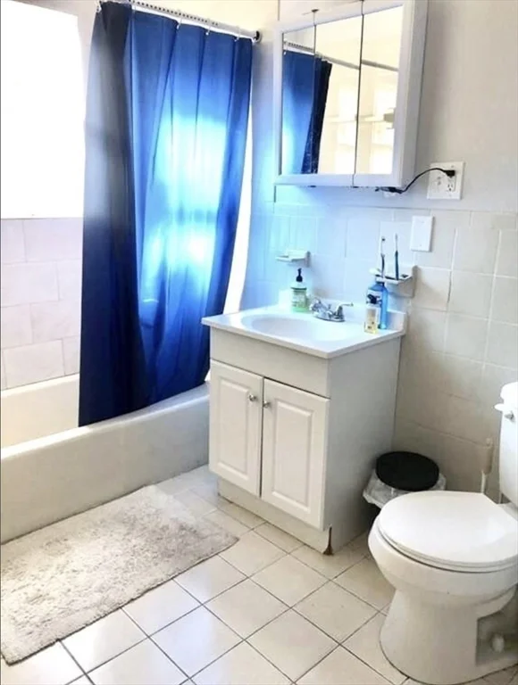4 bed, 2 bath apartment for rent at 114-116 Thornton St Unit 1, Roxbury — photo 6 of 8