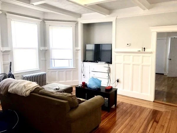 4 bed, 2 bath apartment for rent at 114-116 Thornton St Unit 2, Roxbury — photo 3 of 18