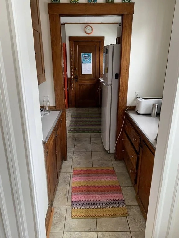 3 bed, 1 bath apartment for rent at 114 116 Varnum St Unit 114, Arlington — photo 4 of 22