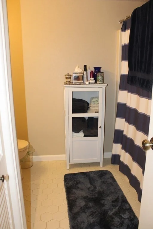 1 bed, 1 bath apartment for rent at 114 Burkhall St Unit E, Weymouth — photo 3 of 6