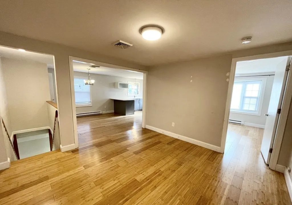 6 bed, 2 bath apartment for rent at 114 Buttonwood Unit street, Dorchester — photo 6 of 15