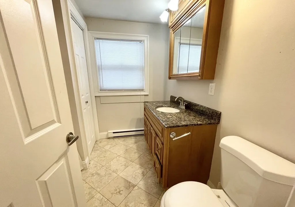 6 bed, 2 bath apartment for rent at 114 Buttonwood Unit street, Dorchester — photo 13 of 15