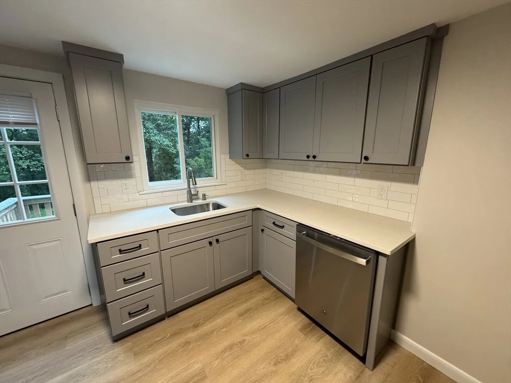 2 bed, 1 bath apartment for rent at 114 Central St Unit 114, Acton — photo 2 of 12