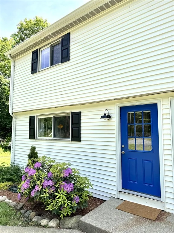 2 bed, 1 bath apartment for rent at 114 Central St Unit 114, Acton — photo 1 of 12