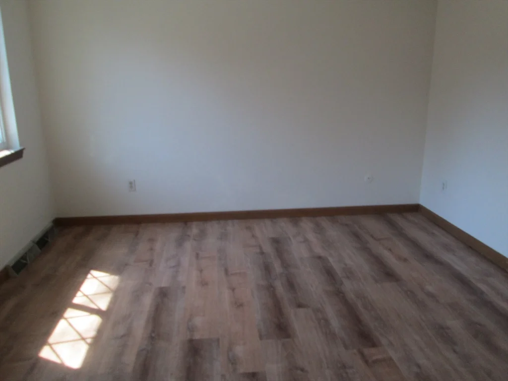 2 bed, 1 bath apartment for rent at 114 Clark St Unit 114, Belmont — photo 7 of 9