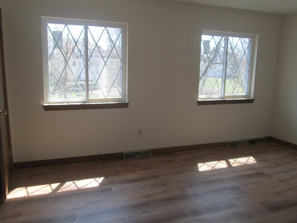2 bed, 1 bath apartment for rent at 114 Clark St Unit 114, Belmont — photo 4 of 9