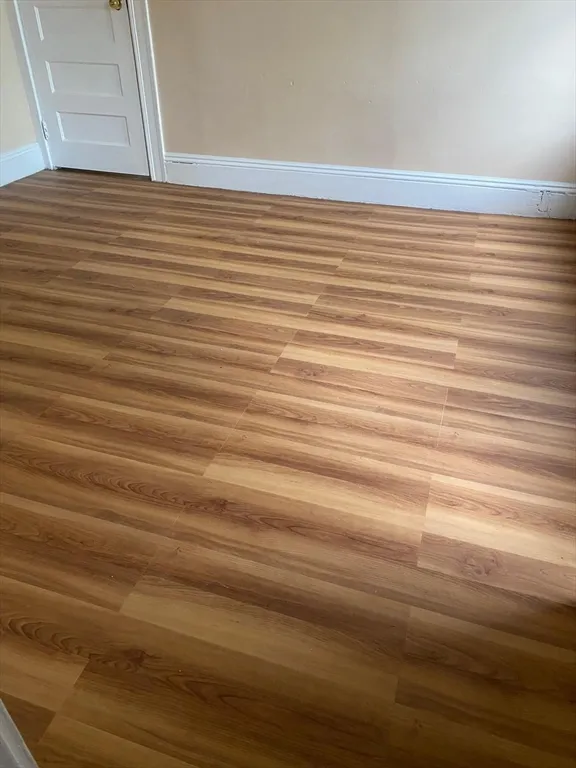 3 bed, 1 bath apartment for rent at 114 Essex St Unit 1, Lynn — photo 6 of 10