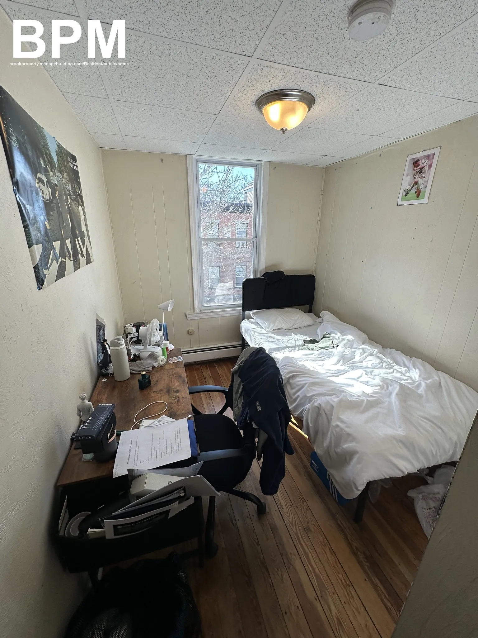 4 bed, 1 bath apartment for rent at 114 Everett St Unit 3, East Boston — photo 2 of 12