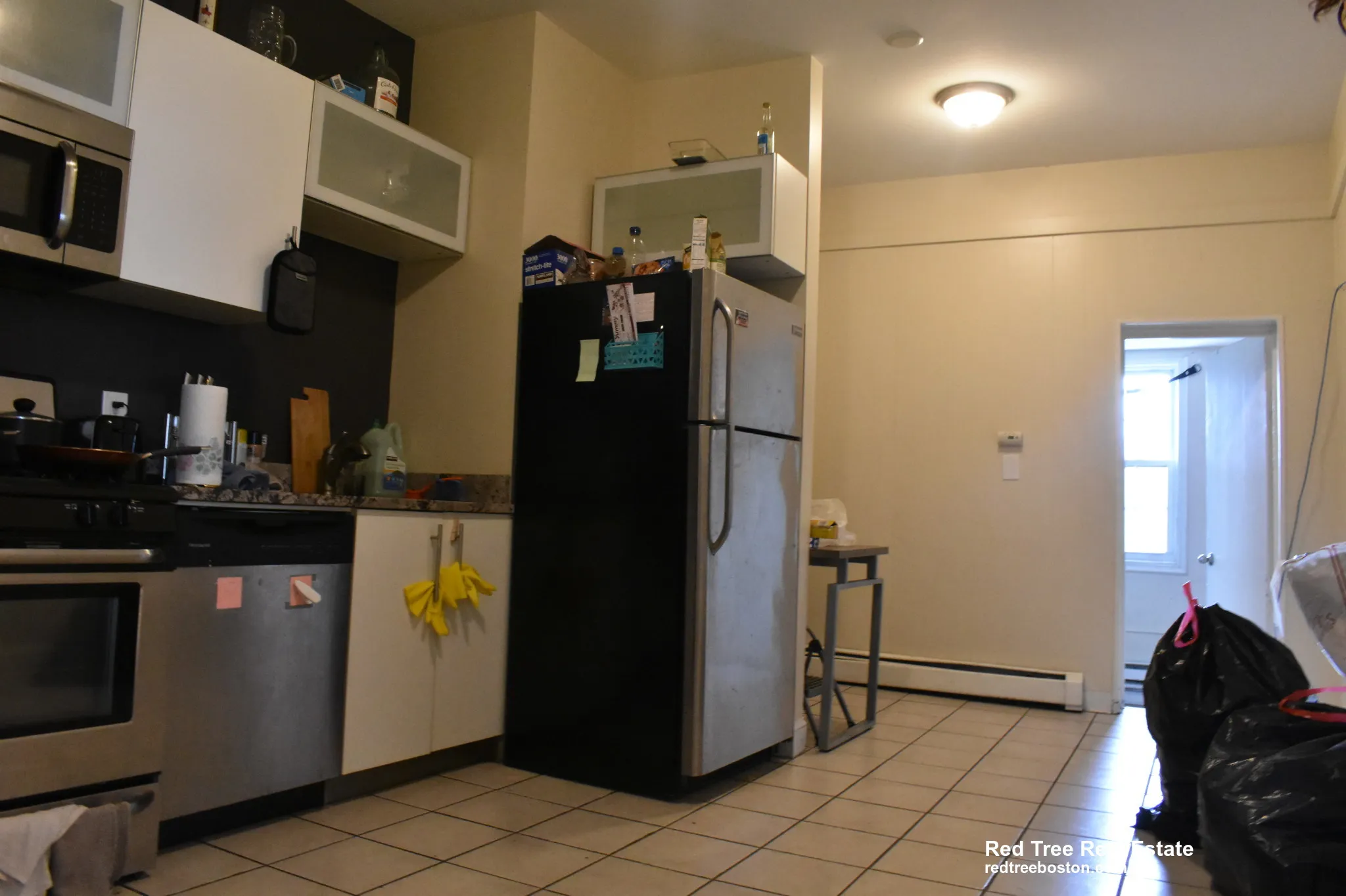 4 bed, 1 bath apartment for rent at 114 Everett St Unit 3, East Boston — photo 2 of 21