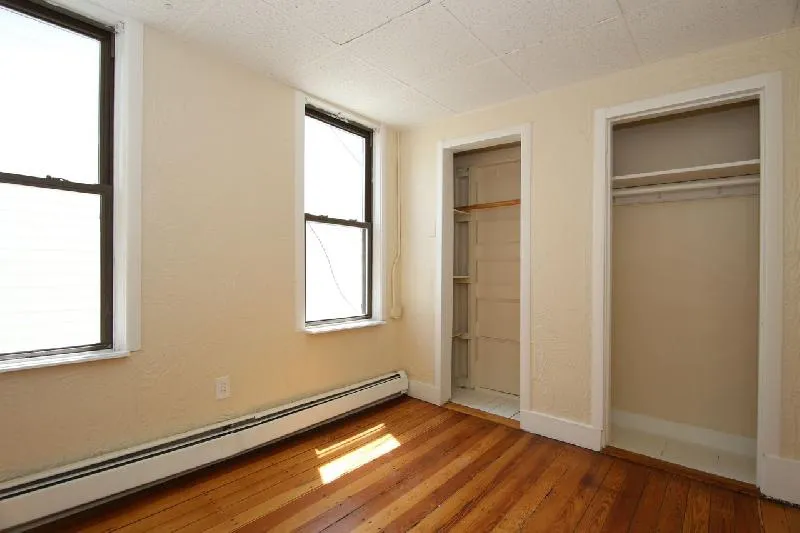 4 bed, 1 bath apartment for rent at 114 Everett St Unit 3, East Boston — photo 17 of 21