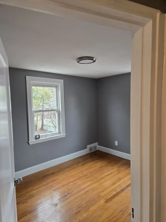 2 bed, 1 bath apartment for rent at 114 Faraday St Unit 2, Hyde Park — photo 25 of 25
