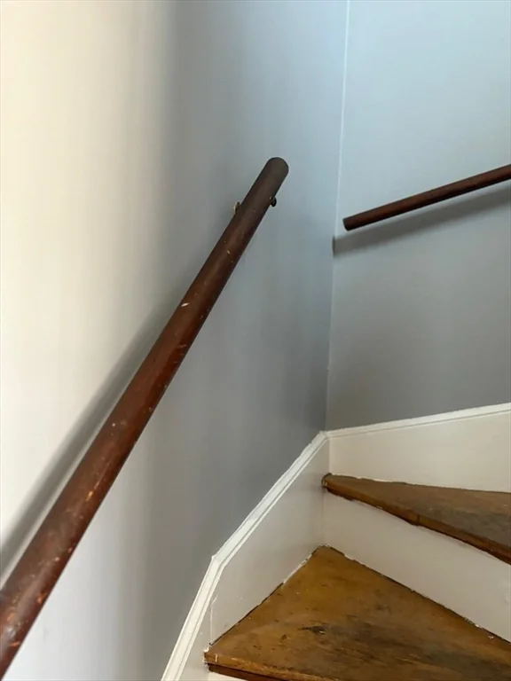 2 bed, 1 bath apartment for rent at 114 Faraday St Unit 2, Hyde Park — photo 10 of 25
