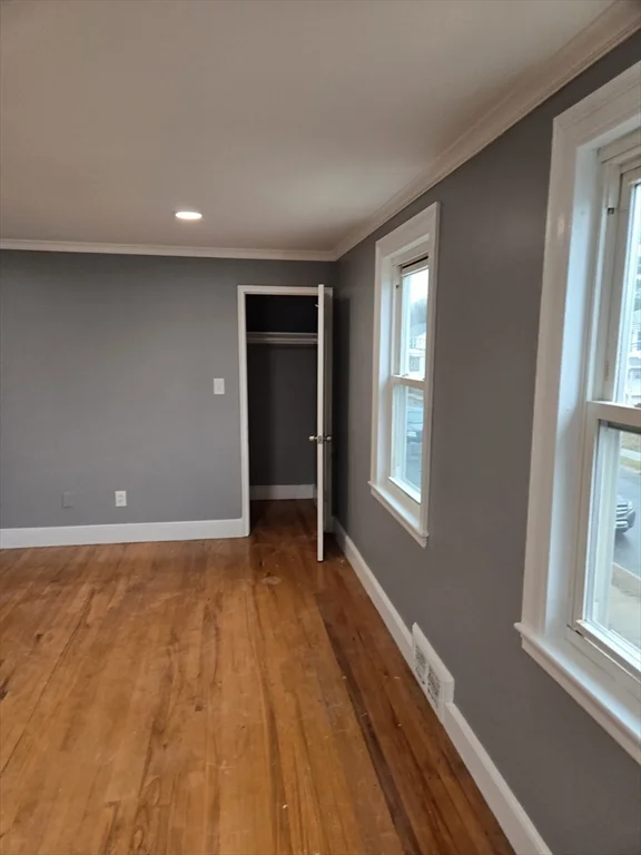 2 bed, 1 bath apartment for rent at 114 Faraday St Unit 2, Hyde Park — photo 17 of 25
